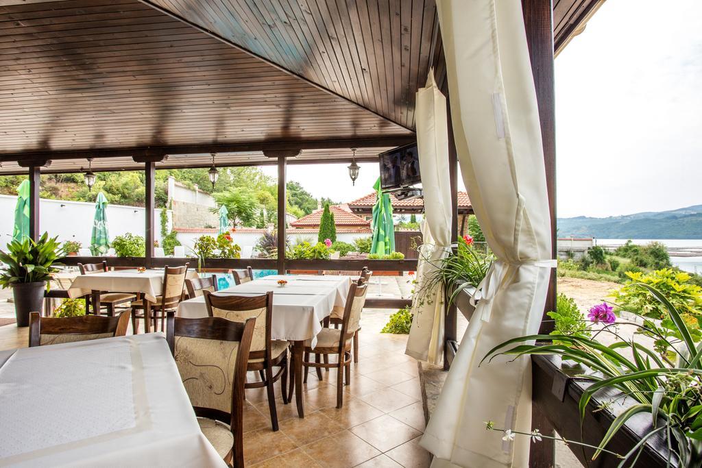 Hotel Saint Konstantin Glavatartsi Bagian luar foto