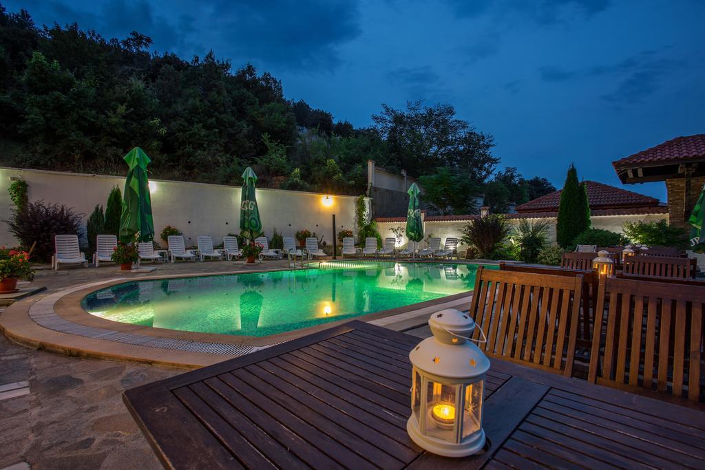 Hotel Saint Konstantin Glavatartsi Bagian luar foto