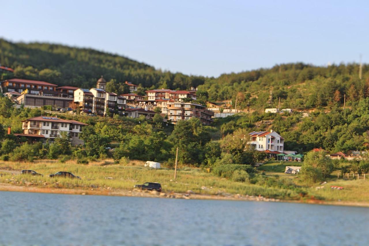 Hotel Saint Konstantin Glavatartsi Bagian luar foto